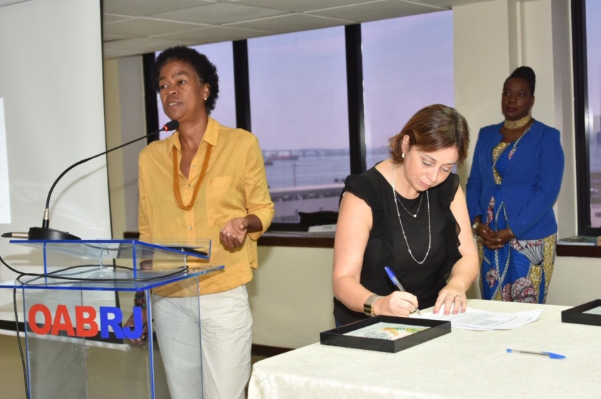 CMDCA e ABIH-RJ assinam termo de colaboração para reforçar a segurança de crianças e adolescentes